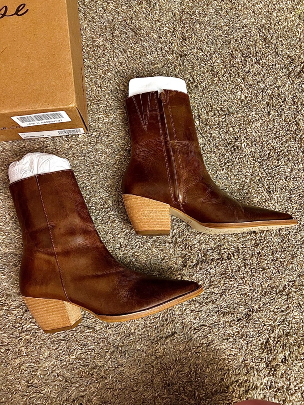 NWT Matisse Caty Rustic Brown Leather Pointed Ankle Bootie Size 7 - Picture 6 of 13